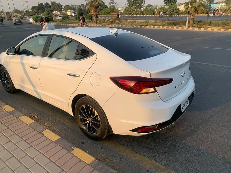 Elantra GLS 2.0 model 2022 on Rental / Rent a car 2