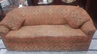 5 Seatr Sofa Set Good Condition. . ,Location Shikarpur City,