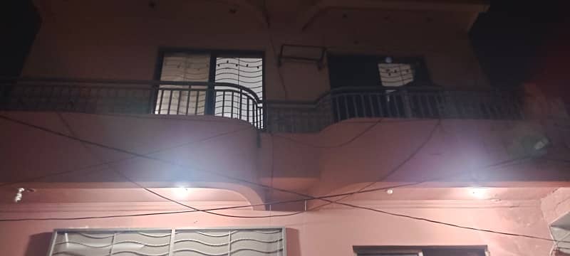 5 Marla upper portion for rent with gas 0