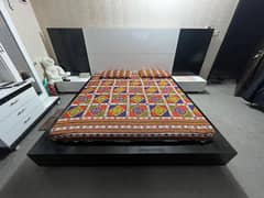 furniture sale bed drasing kud bnwya tha 215000 ka