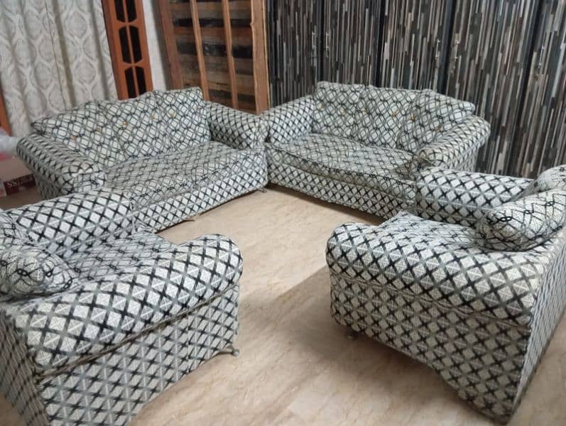 sofas 3 Seater 4