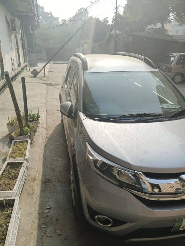 Honda BRV for rent 1