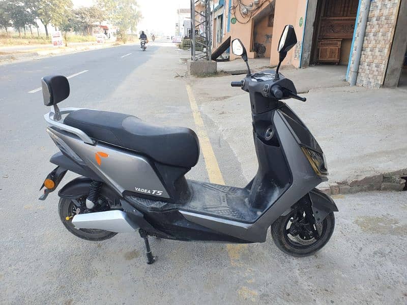 Electric socoty 2024model  yadeaT5 company . 03066236156 rabta num 1