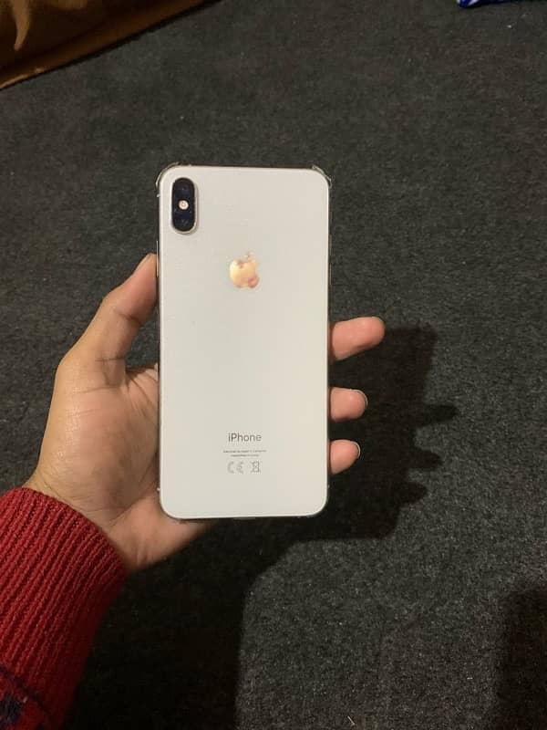 XS Max 64 GB 1