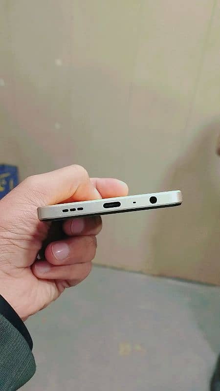 Oppo F21 pro 8/128 with Box never open and repair 3