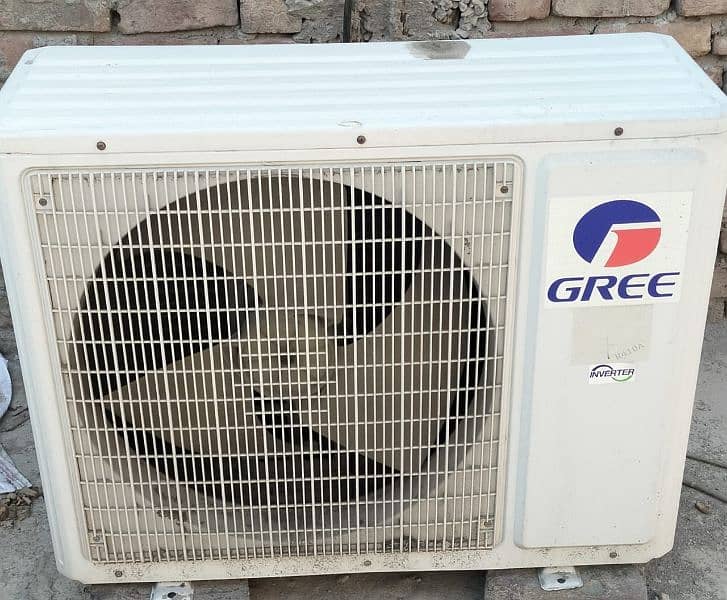 2 ton gree Ac Alamari 03007336119 1