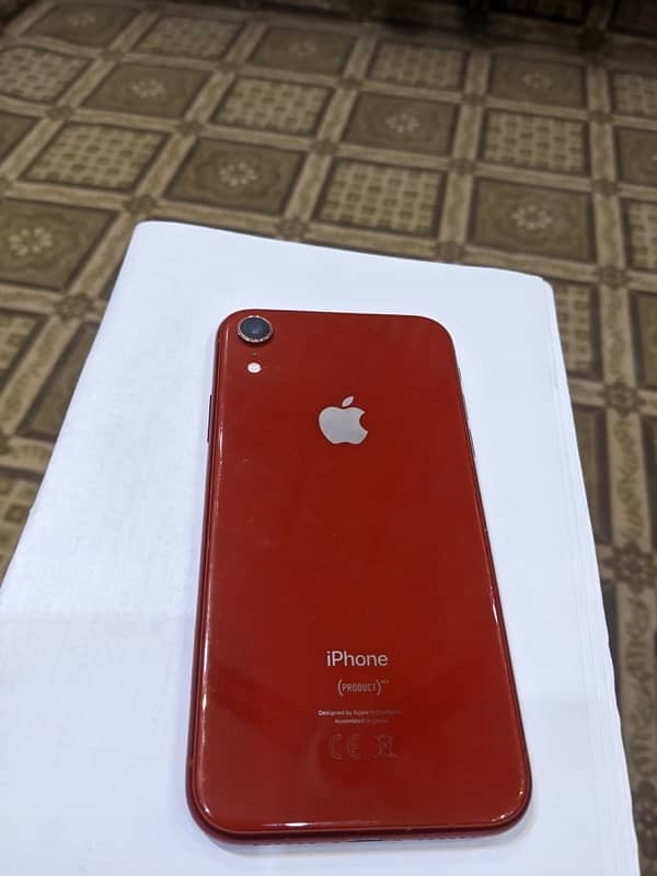 IPhone Xr 4