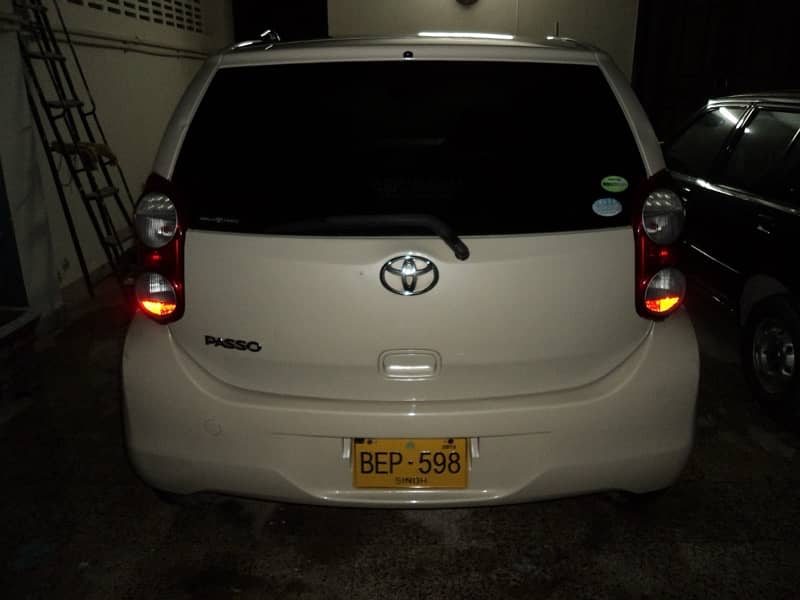 Toyota Passo 2012 3