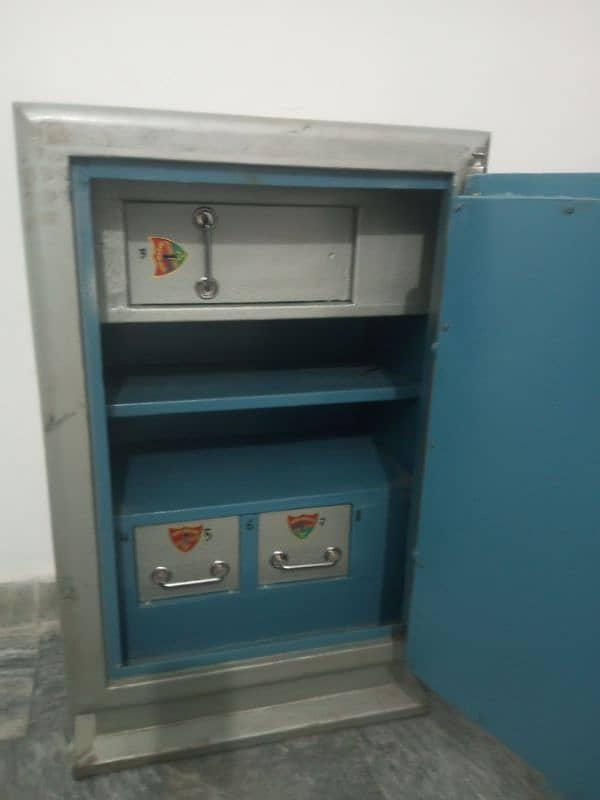 locker safe Tijori ,120 kg weight 7