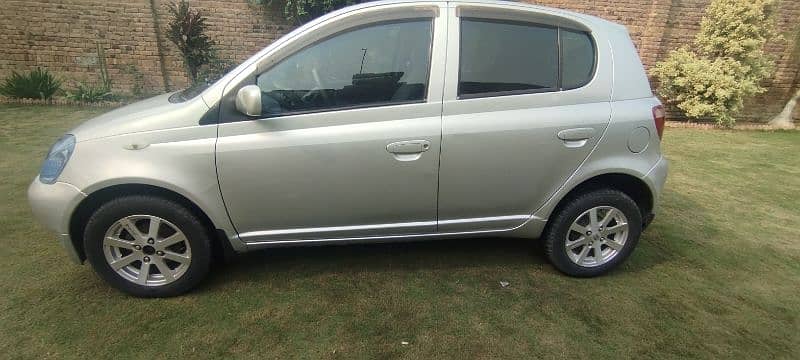 Toyota Vitz 2006 7