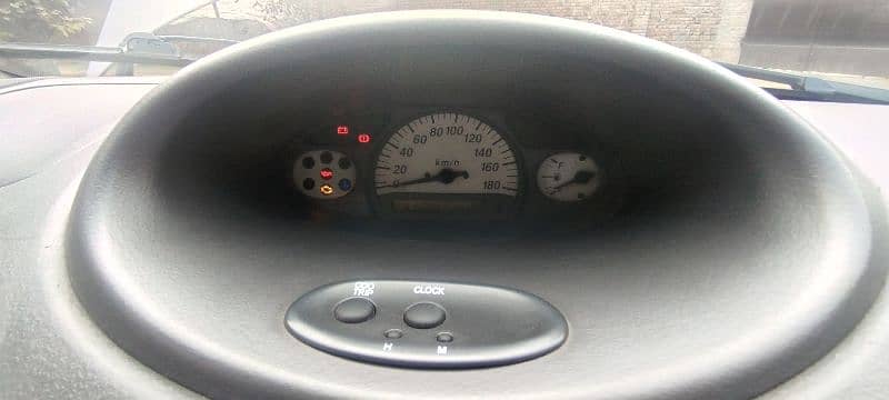 Toyota Vitz 2006 9