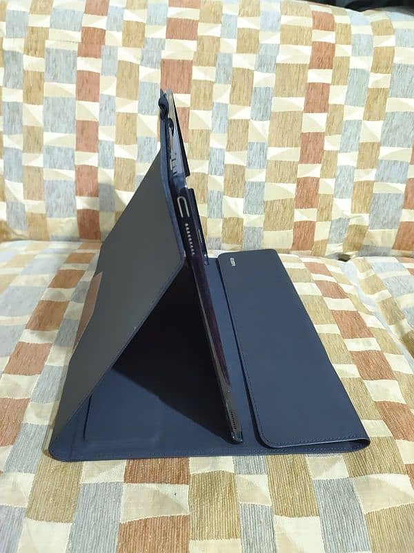 ESR Smart case Executive for surface pro 5