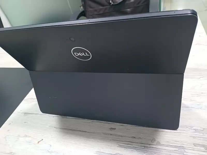 Dell Latitude Core i 5, 8th Generation 6