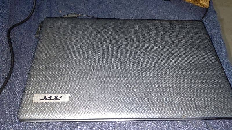 Acer laptop for urjent sell watsapp 0/3116037821 1