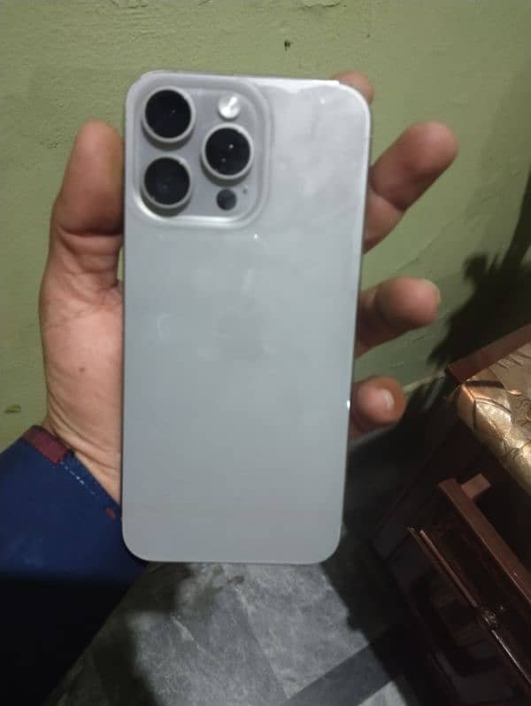 iPhone 15 pro max HK 1