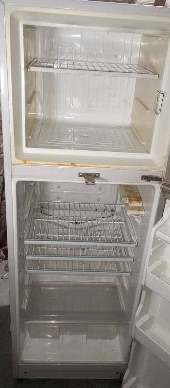 dawalence Refrigrator Medium size 3