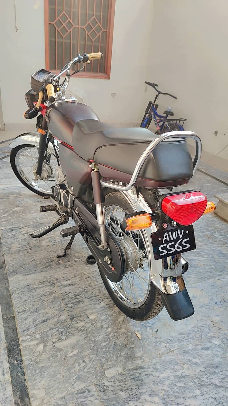 HONDA CD 70 2024 NEW CONDITION  03116040413 2