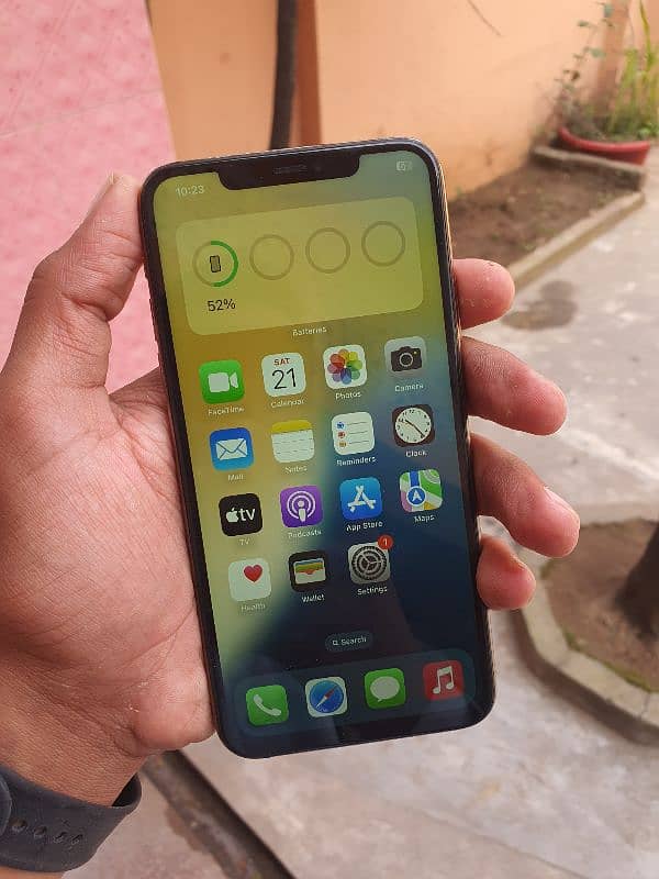 iPhone 11 PRO MAX 64GB 1