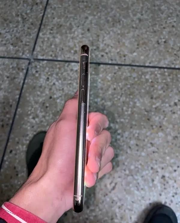 IPhone 11 PRO PTA 5