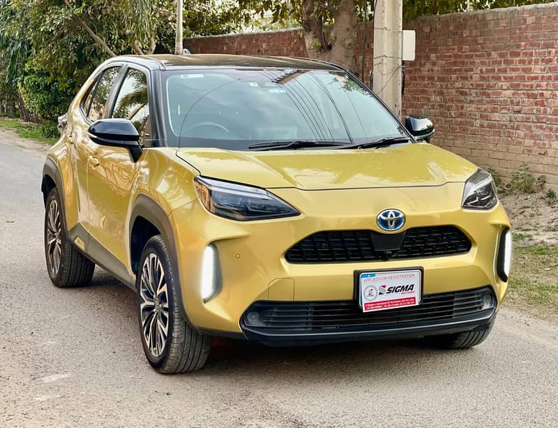 Toyota Yaris Cross E-Four 2021 1