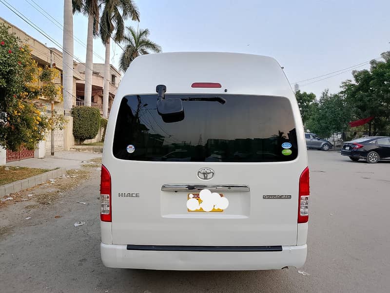 Toyota Hiace 2014 High Roof Tourer 1