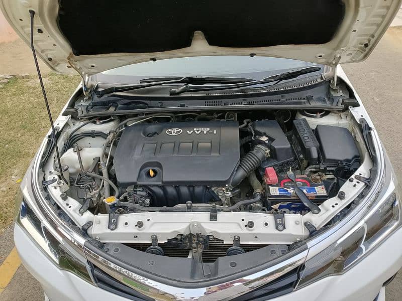 Toyota Corolla Altis 2018/19 Auto 9