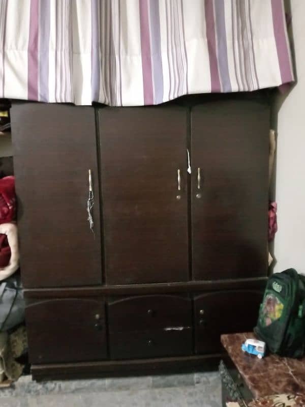 Wardrobe for sale urgent 6