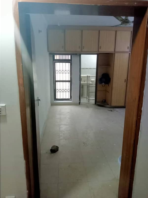 8 Marla Uper Portion Rent In Johar Town For Family & Silent office 6