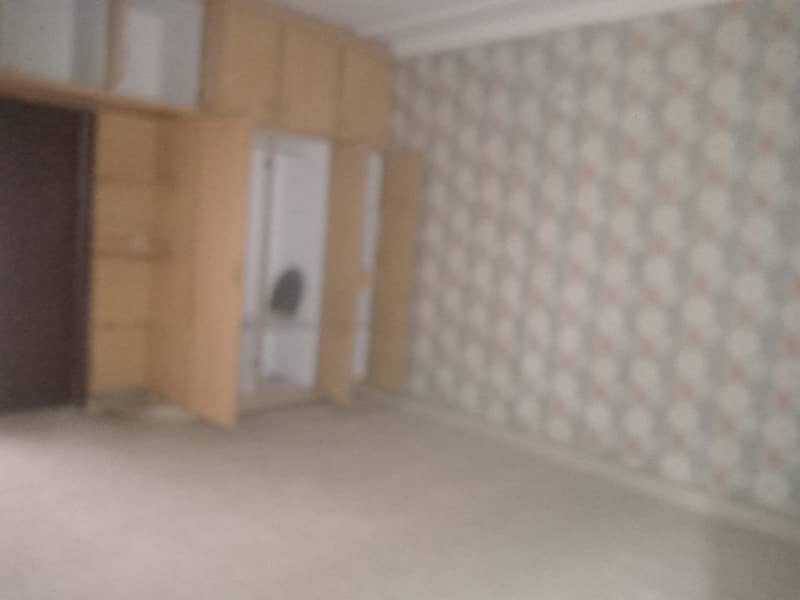 8 Marla Uper Portion Rent In Johar Town For Family & Silent office 7