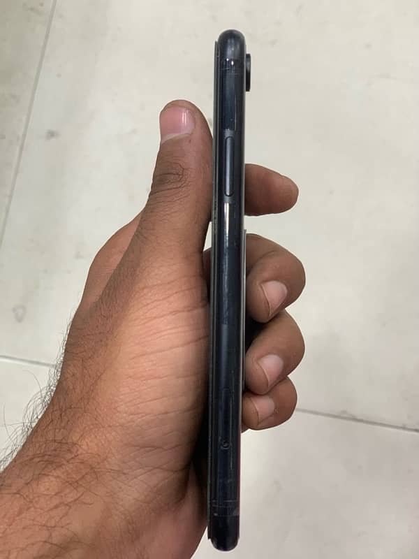 i Phone xr for sale 3