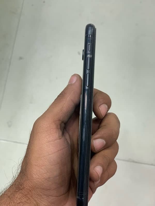 i Phone xr for sale 7