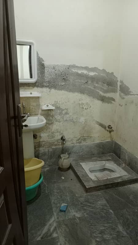 Flat for rent in Johar town for Bachelor (Student + Job holder) 2