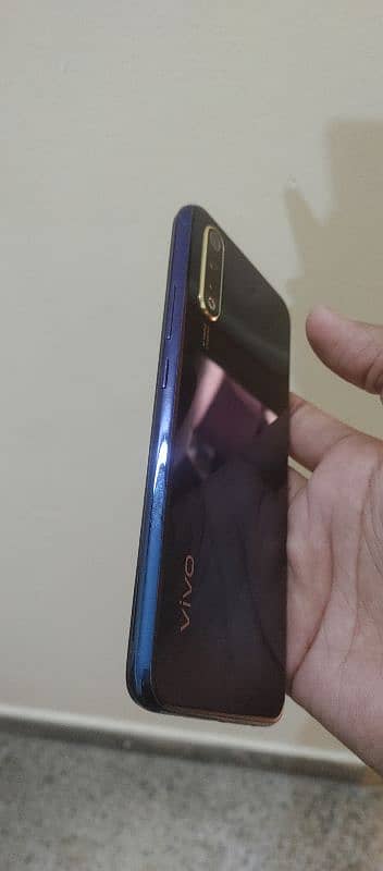 vivo s1 super amloed display (4/128) orginal 100% 6