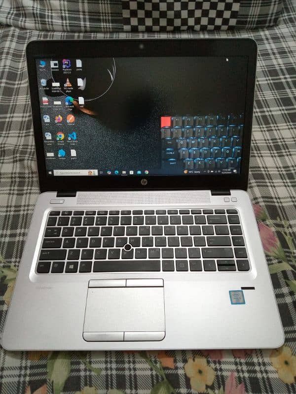 HP Elite Book G3 840 i5 6th gen One hand used 6