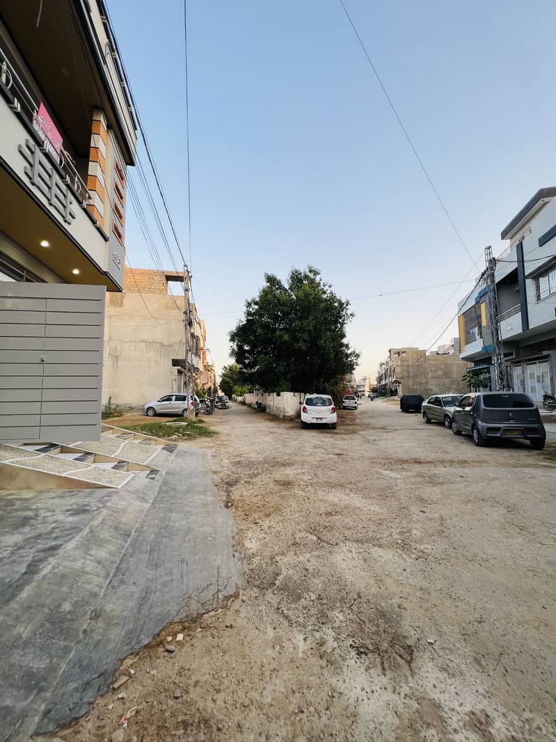 In Saadi Garden - Block 5 House For sale Sized 120 Square Yards 5