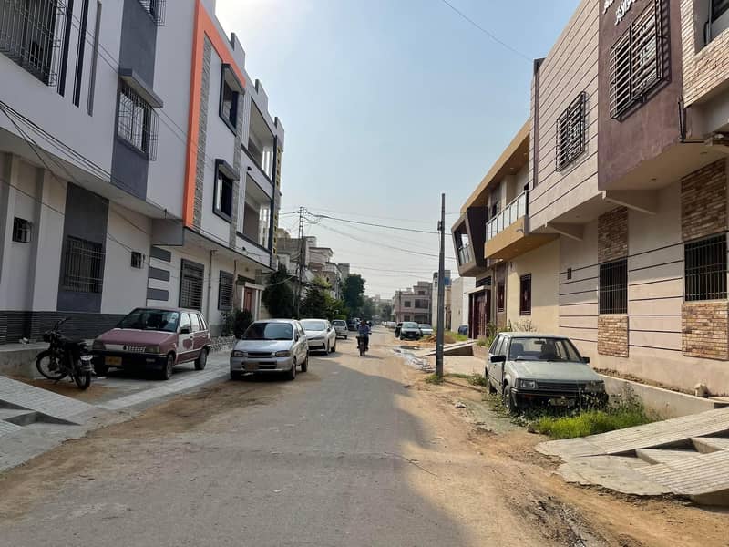 In Saadi Garden - Block 5 House For sale Sized 120 Square Yards 12