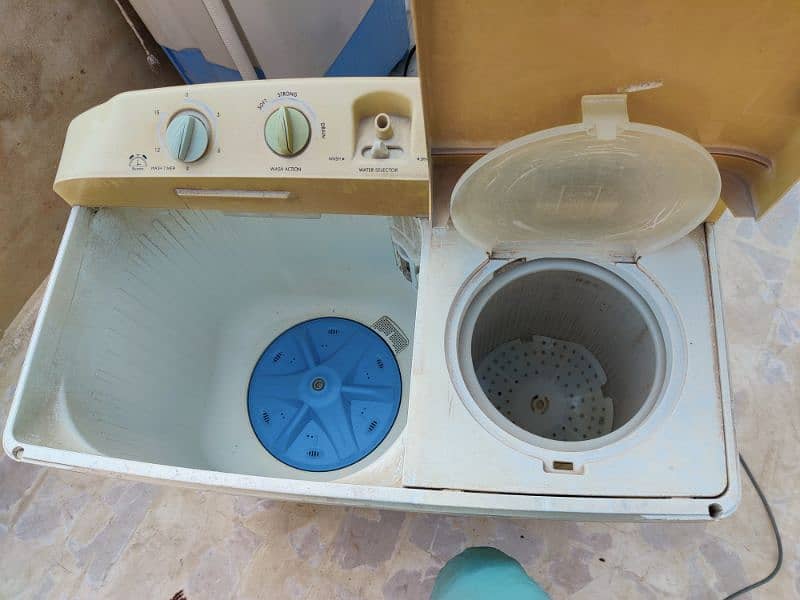 Dawlance washing machine with spin drawer 1