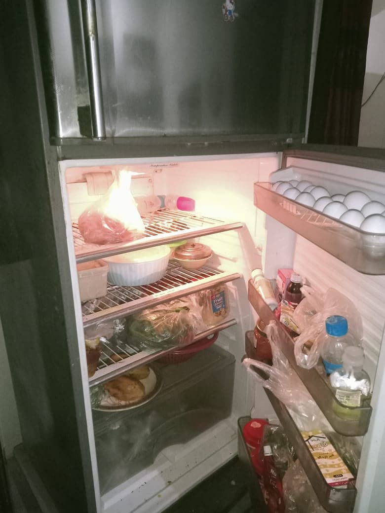 Dawalnce fridge used 4