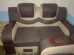 leather poshish good condition. 03246339529