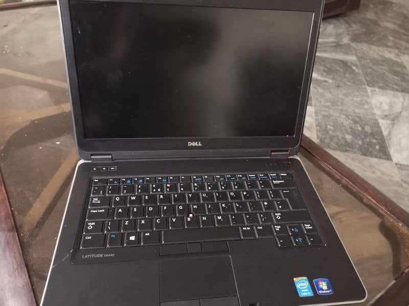 Dell Latitude E6440 1