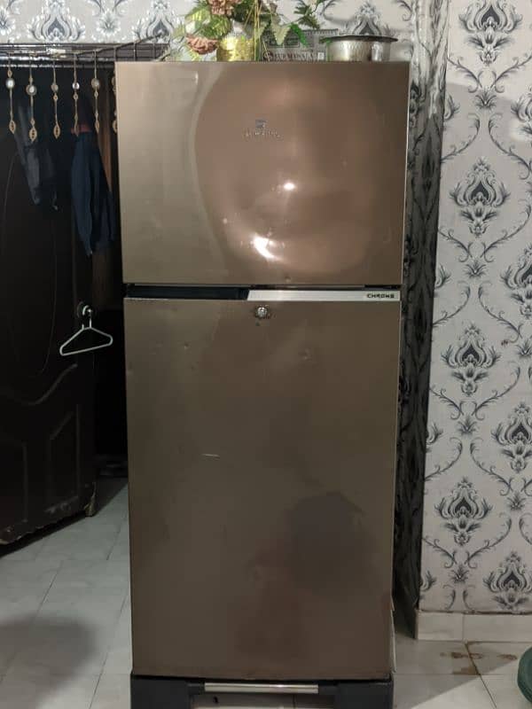 model 91999 chrome fridge with deef freezer 1