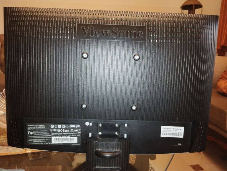 ViewSonic 19" LCD 2