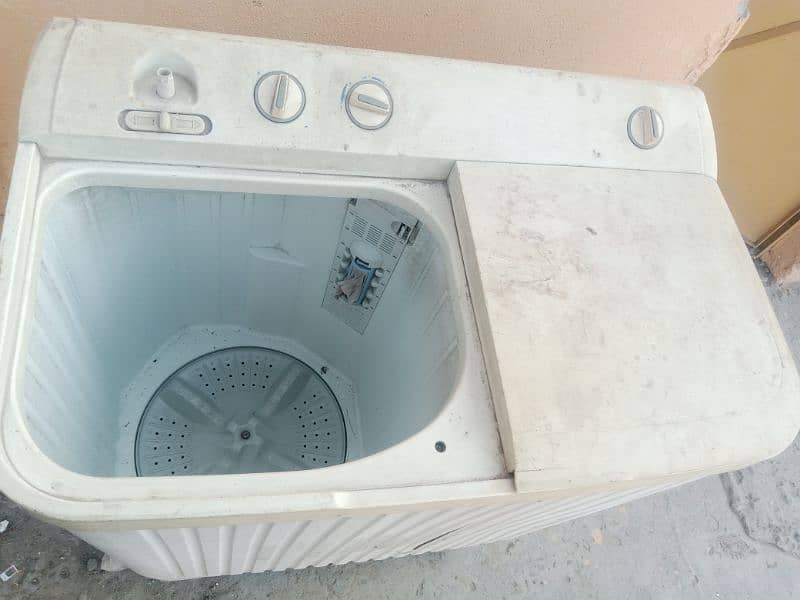 Washing Machine Haier Brand 3