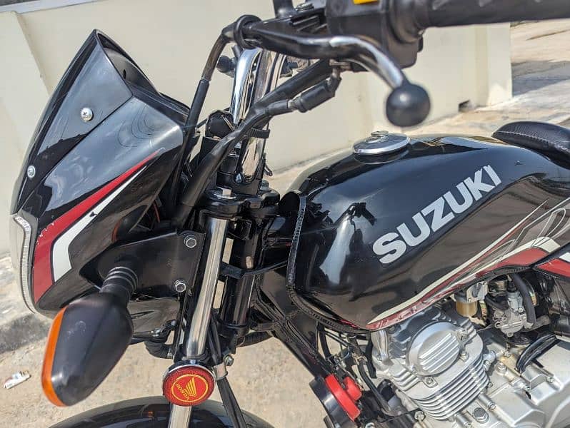 Suzuki GD 110 cc 2020 model Karachi registered 2