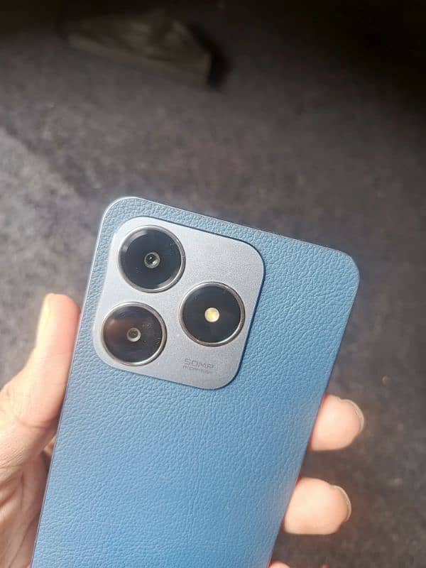 Realme C63 6/128 0