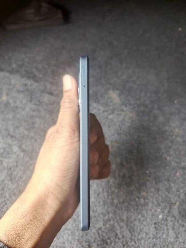 Realme C63 6/128 5