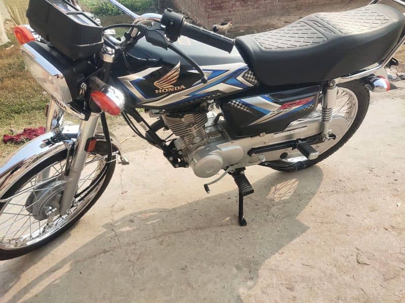 Honda 125 2025 Black model registered Bike 2