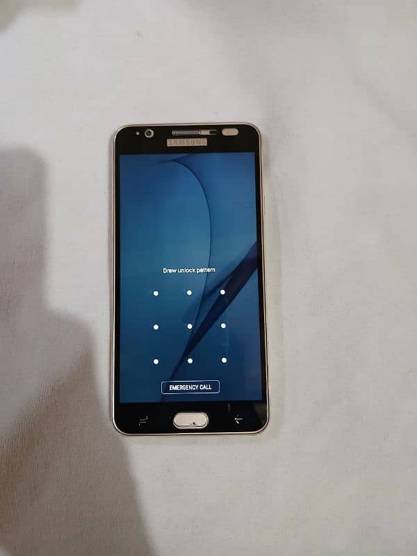 Samsung J7 Prime 3 32 on repair ok 0