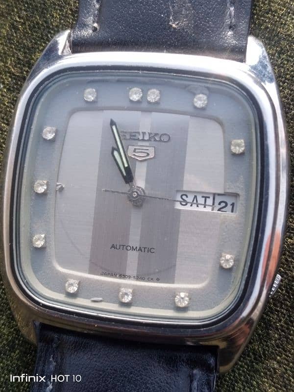 Seiko 5 automatic Japan watch 6309 Square shaped 1