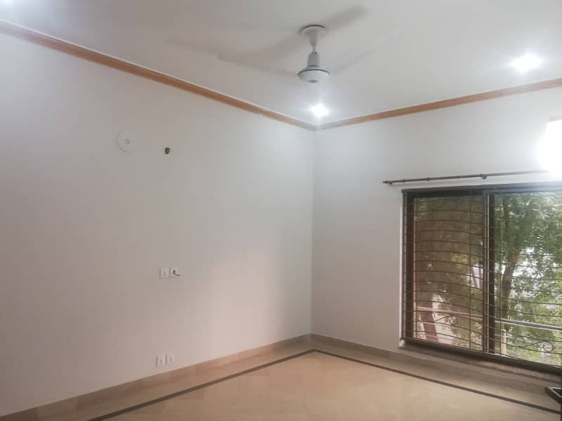 10 MARLA UPPER PORTION FOR RENT IN SECTOR C BAHRIA TOWN LAHORE 8